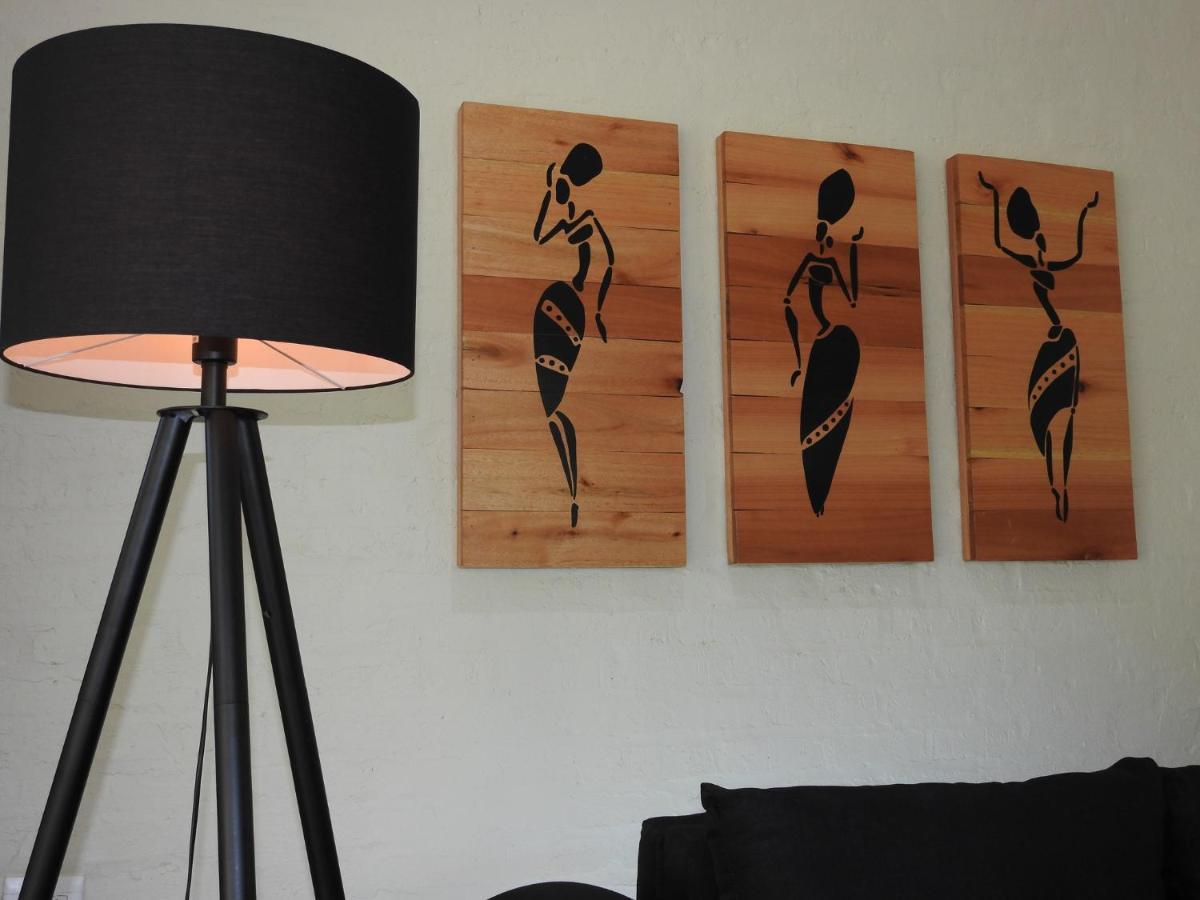 Kruger'S Retreat House & Kruger'S Rest Studio Marloth Park Extérieur photo