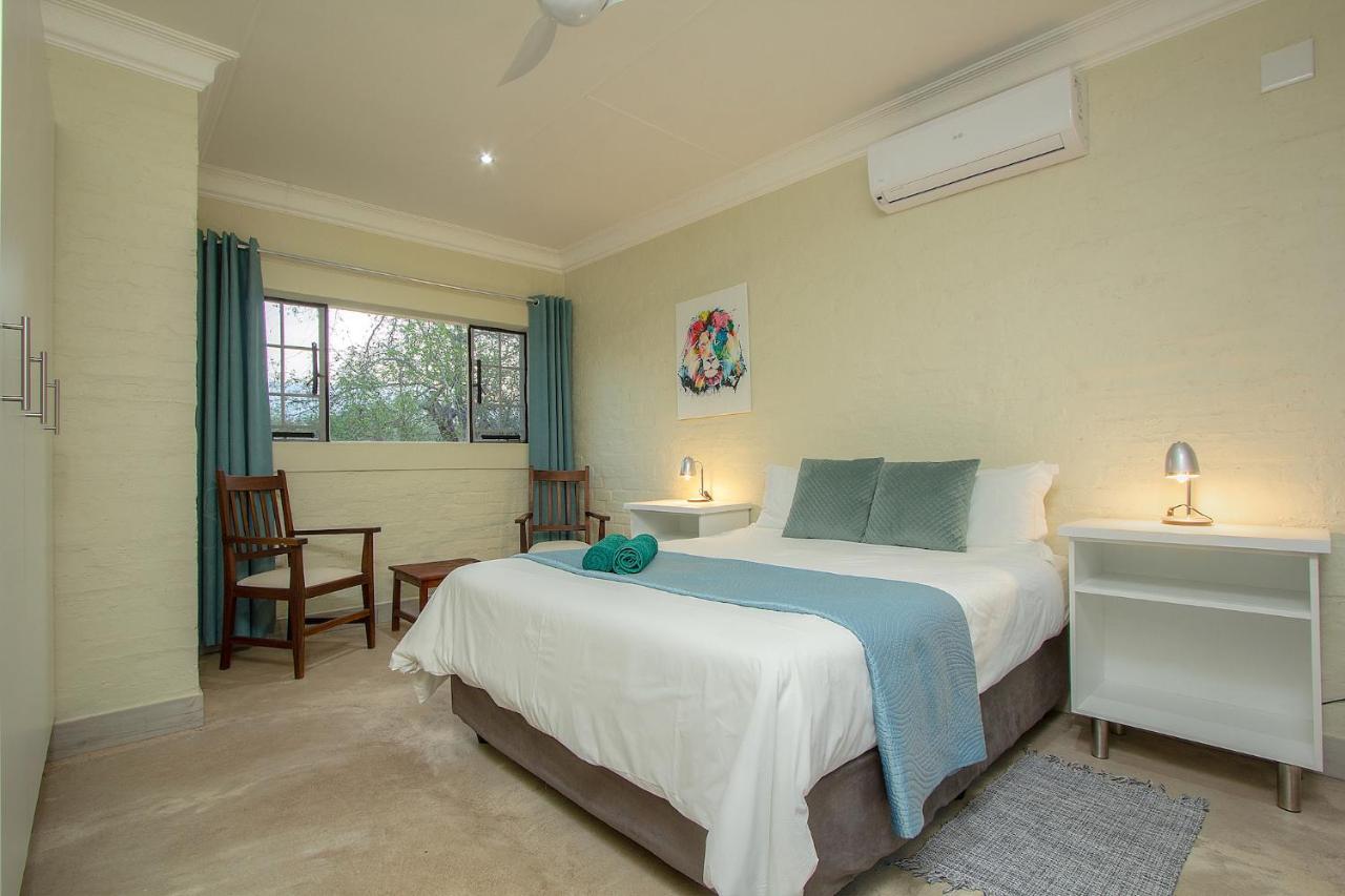 Kruger'S Retreat House & Kruger'S Rest Studio Marloth Park Extérieur photo