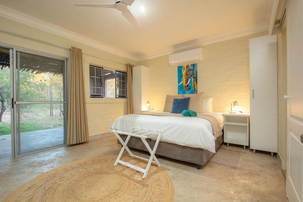 Kruger'S Retreat House & Kruger'S Rest Studio Marloth Park Extérieur photo